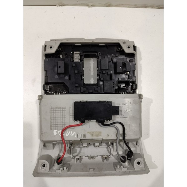 Luz De Teto Cortesia Polo Virtus 2019 5g0867591 *7203 Cx135