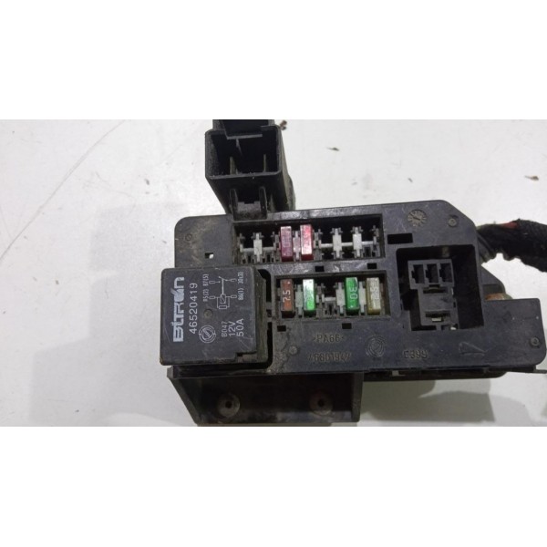 Caixa Fusivel Fiat Stilo 1.8 46801947 *5631 Cx110
