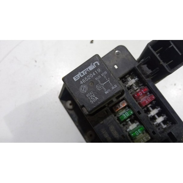 Caixa Fusivel Fiat Stilo 1.8 46801947 *5631 Cx110