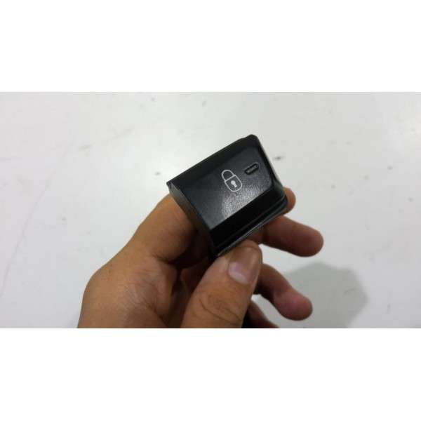 Botão Interruptor Trava Porta Peugeot 208 2015 *5580 Cx109