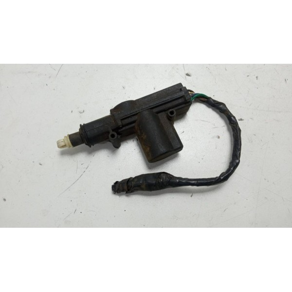 Trava Porta Dianteira E. Peugeot 206 2006 *5319 Cx101