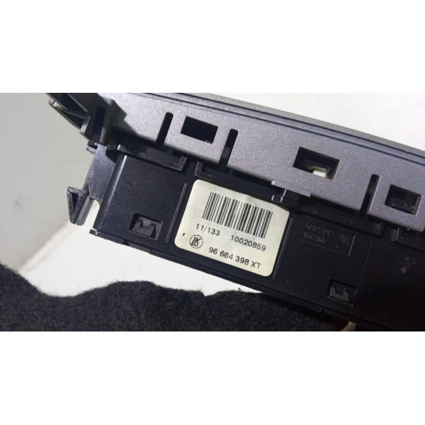 Botão Pisca Alerta Peugeot 408 2012 96664398xt *5116 Cx093