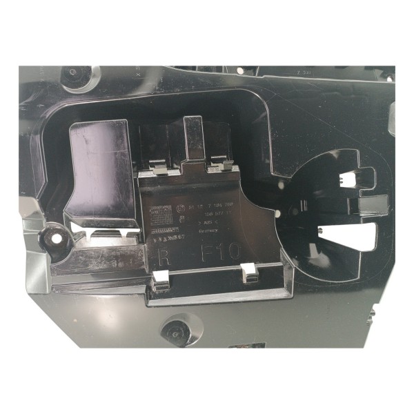 Guia Parachoque Traseiro Direito Bmw 535 F10 2010 2012
