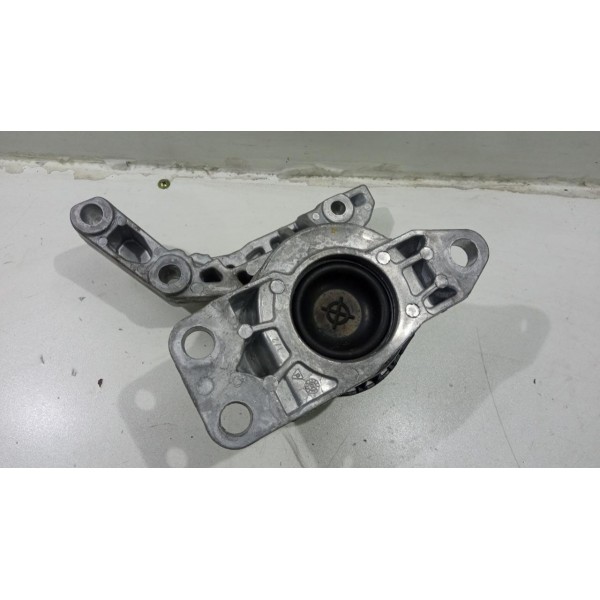 Suporte Do Motor Direito Do Nissan Kicks 2022 *4808 Pr049
