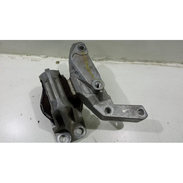 Suporte Do Motor Direito Do Nissan Kicks 2022 *4808 Pr049