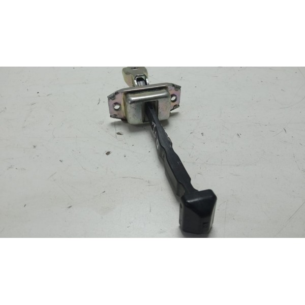 Limitador Porta Dianteira Direita Kicks 2023 *4735 Cx080