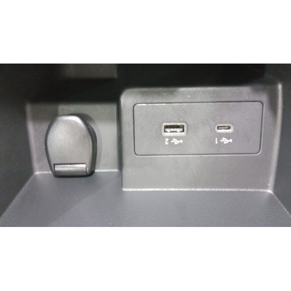 Porta Objetos Do Console Nissan Kicks 2023 *4702 Cx106