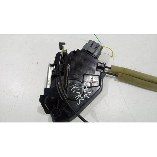 Fechadura Traseira E. Kicks 2023 825019vb0a *4714 Cx079