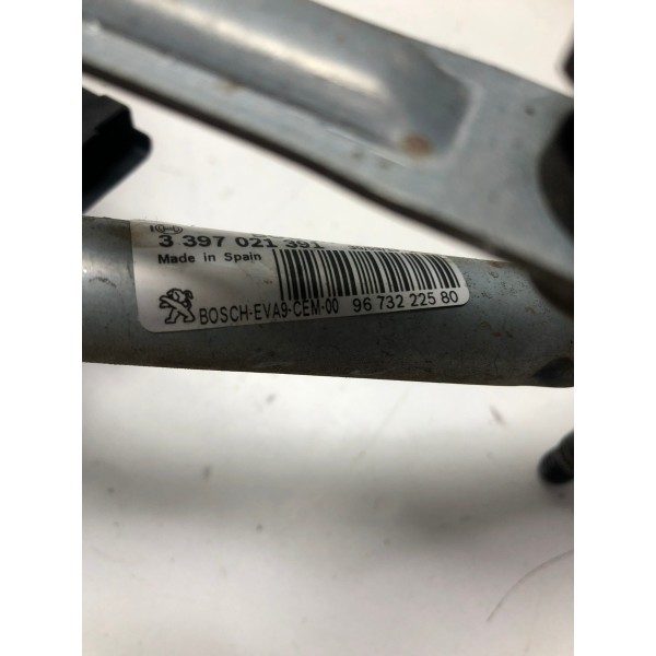 Galhada Limpador Peugeot 208 2017 0390241540 *3580 Pr038