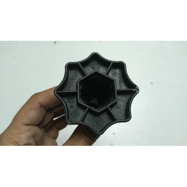 Parafuso Do Estepe Clio Logan 2010 7703041034 *3499 Cx056