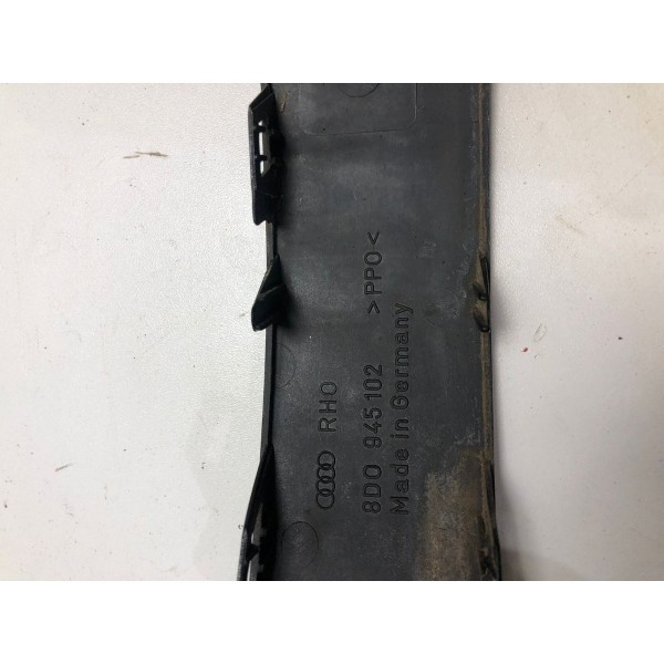 Moldura Inf Lanterna Tras Dir A4 1997 *3225 Cx053
