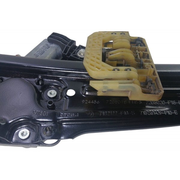 Máquina De Vidro Traseira Direita Bmw 535i 2011