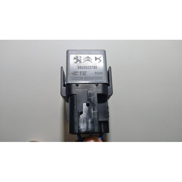 Rele Caixa Fusivel Peugeot 208 2022 9805925780 *2067 Cx031
