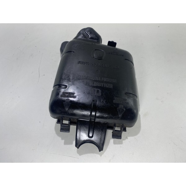 Tampa Caixa Fusivel Fiat Uno Strada Mobi  2012 2020