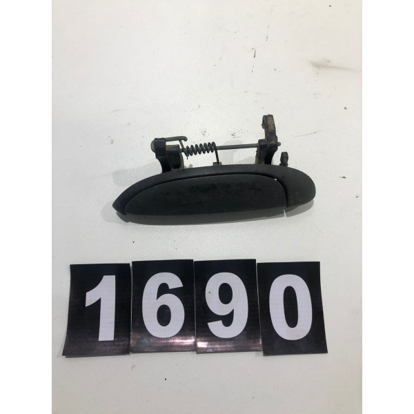 Maçaneta Dianteira Esquerda Renault Clio 2004 *1690 Cx025