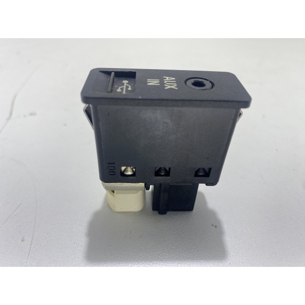 Entrada Auxiliar E Usb Bmw 535 2012
