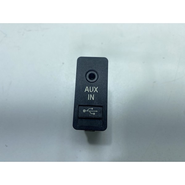 Entrada Auxiliar E Usb Bmw 535 2012