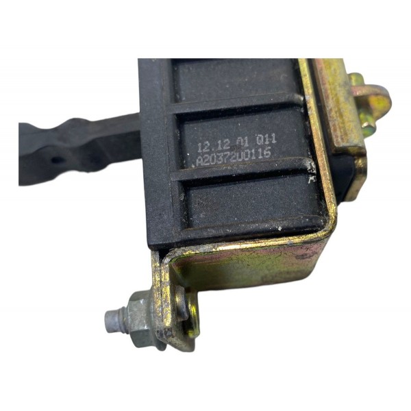 Limitador Porta Dianteira Direita Mercedes C200 2000 06
