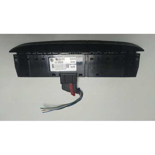Botao Pisca Alerta Renault Kwid 2020 *735 Cx012