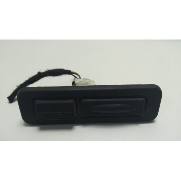 Interruptor Porta Malas Fiat Pulse 2021 52030366 *709 Cx012