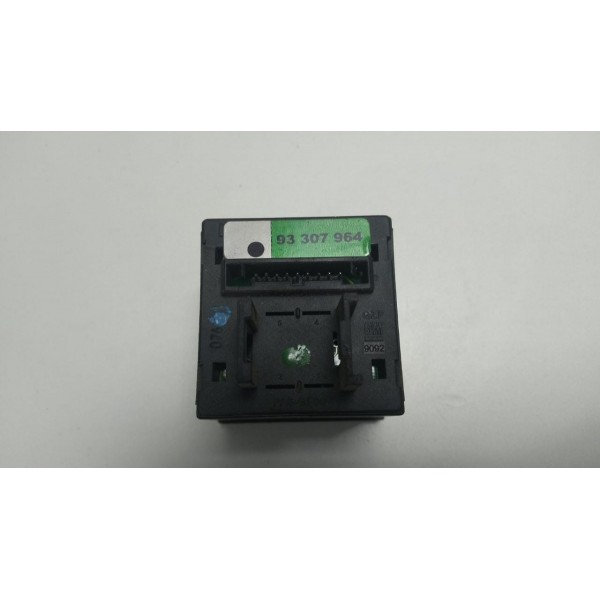 Pisca Alerta E Trava Porta Vectra 2006 93307964 *742 Cx012