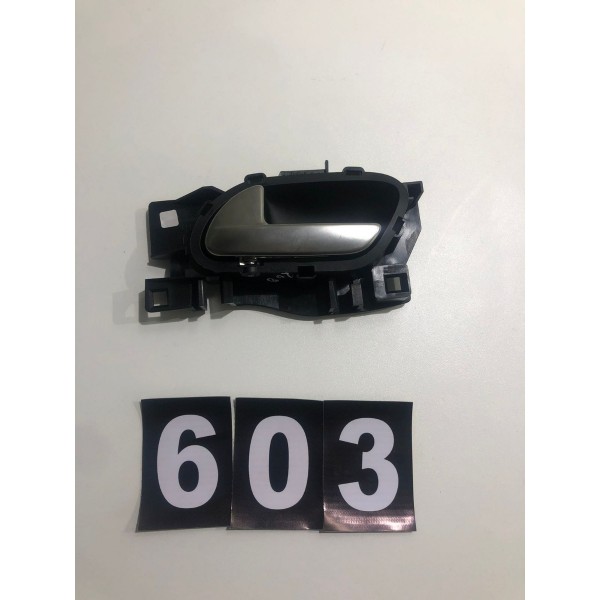 Maçaneta Interna D/e Peugeot 208 2021 E1206289 *603 Cx011