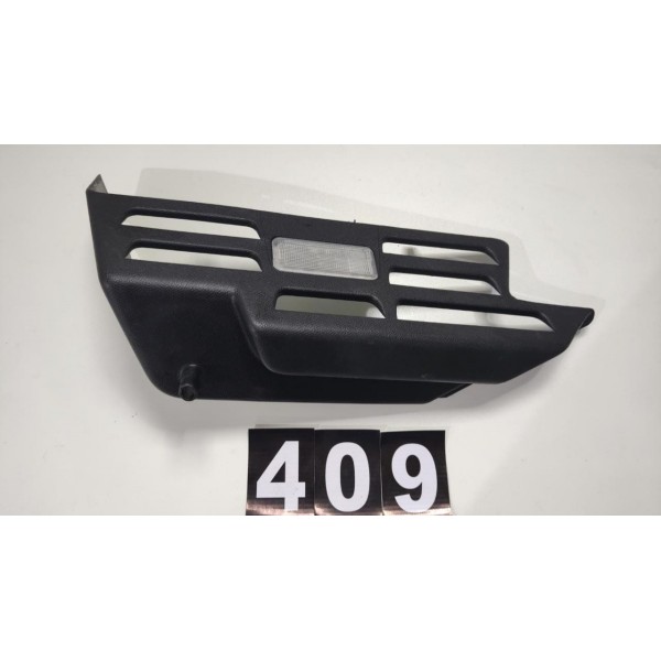 Suporte Tampa Bagagito Esq. Peugeot 208 2021 *409 Cx006