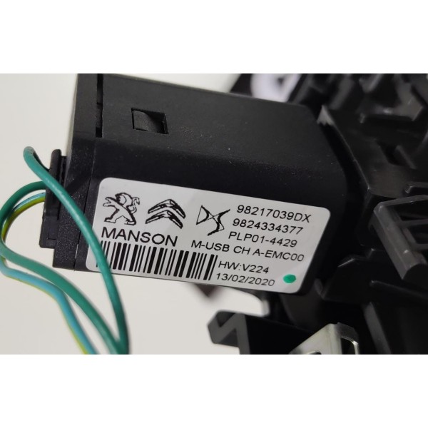 Moldura Do Painel Com Usb Peugeot 208 2021 *406 Cx006