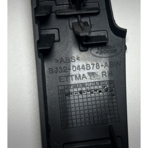 Acabamento Direito Painel Land Rover 2012/15 Bj32044b78 *390