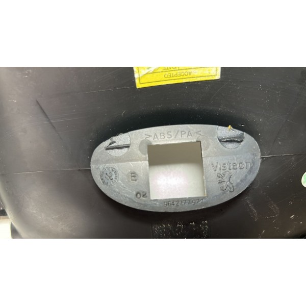 Moldura Botão Alerta Peugeot 206 2001/06 9642177977 *213