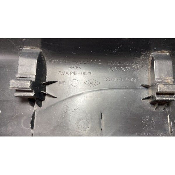 Acabamento Soleira Direita Peugeot 208 2018 98002700 *094