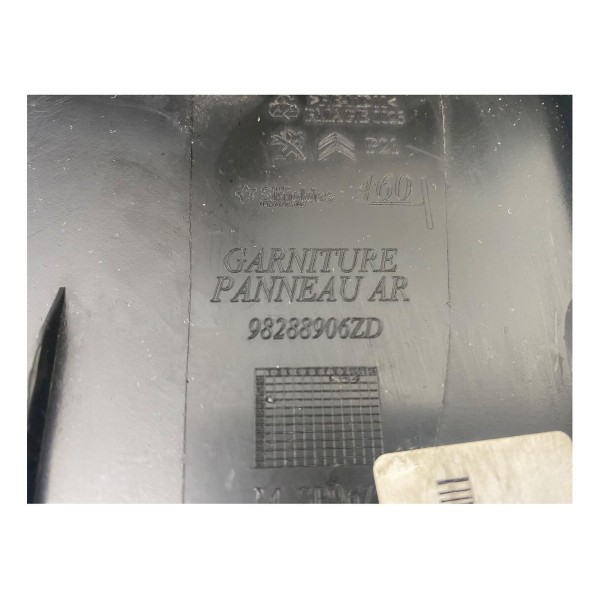 Moldura Interna Central Porta Malas Peugeot 208 2021 A 2023