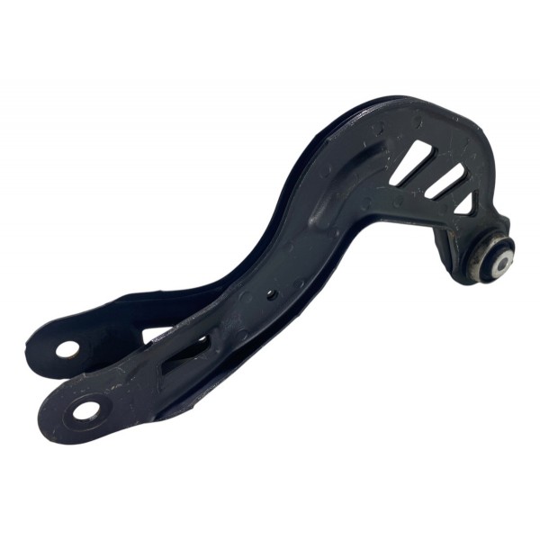 Braço Curvo Taseiro  Mercedes B200 1.6 2013 2014 2015 2018