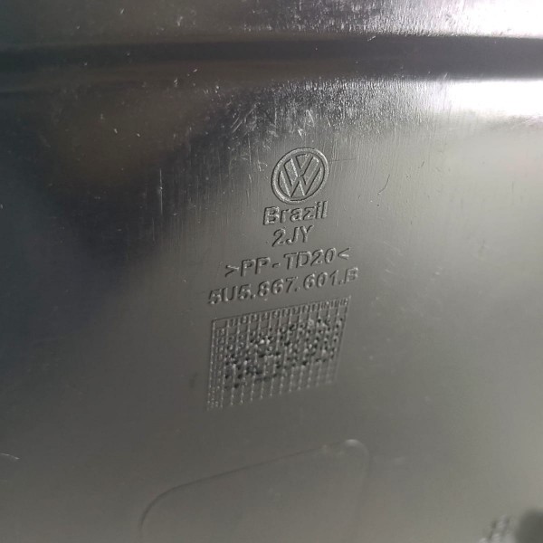 Moldura Acabamento Tampa Traseira Vw Voyage G7 2017