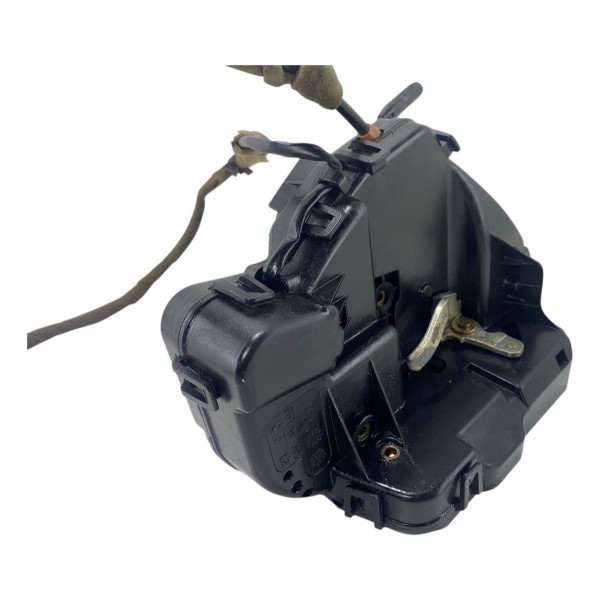 Fechadura Traseira Esquerda Da Mercedes C200 2001 2006