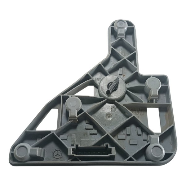 Soquete Circuito Lanterna Esq Mercedes C200 C180 2001 A 07