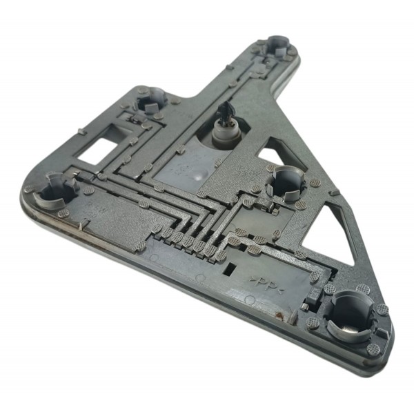 Soquete Circuito Lanterna Esq Mercedes C200 C180 2001 A 07