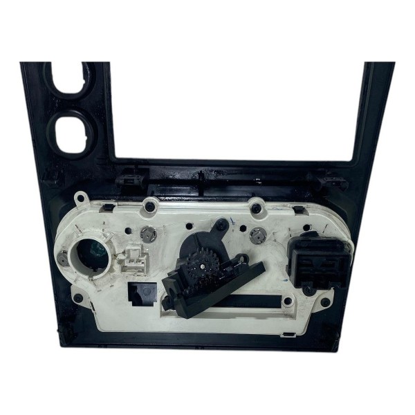 Moldura Central Comando Ar Ford Fiesta 2004  2005 A 2012