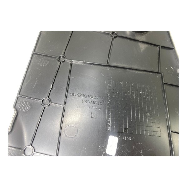 Moldura Esquerda Console Central Peugeot 208 2021 2022 2023