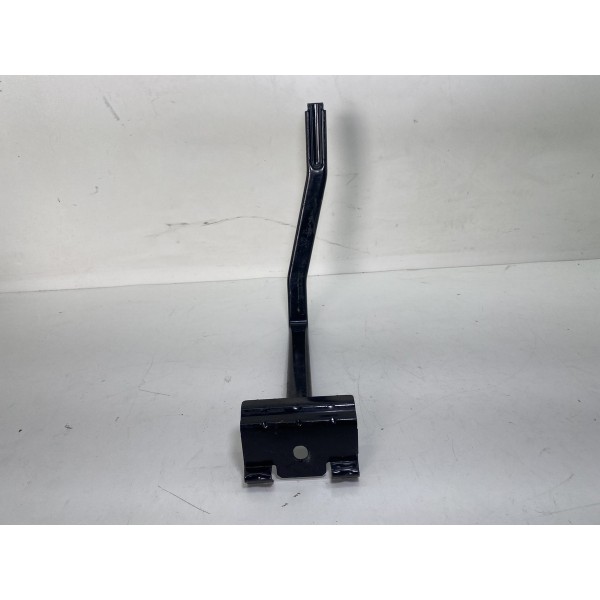 Suporte Prendedor Bateria Gm Onix Prisma 2013 2019