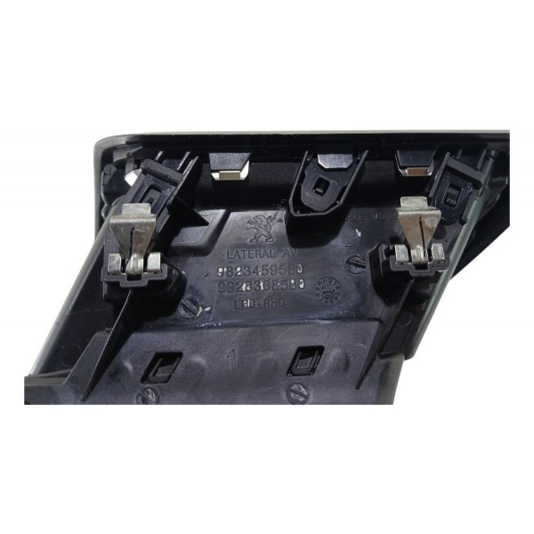 Difusor Ar Lateral Esquerdo Peugeot 208 2021 2022 2023