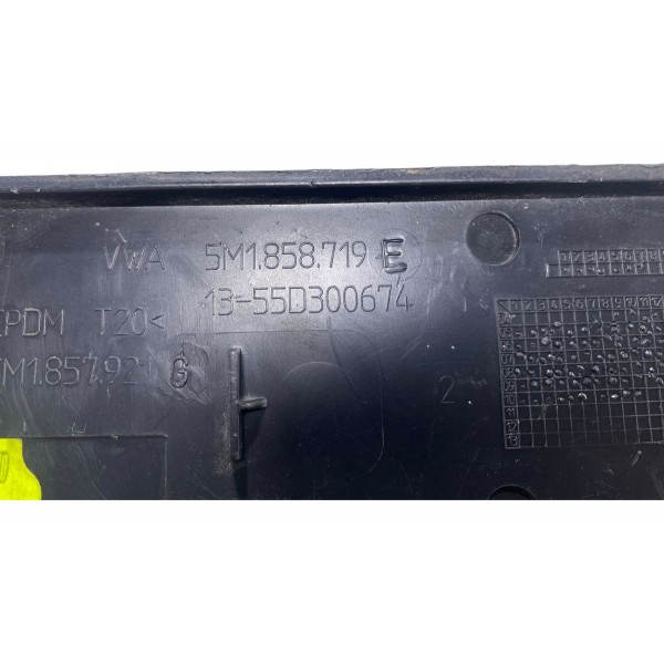 Tampa Porta Objetos Esq Painel Volkswagen Tiguan 2012 2015