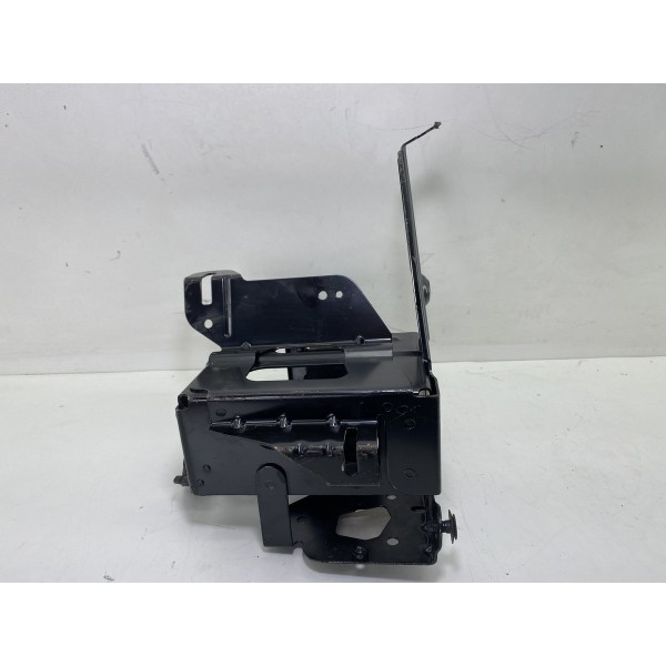 Suporte Bateria Auxiliar Mercedes C180 2012 2014