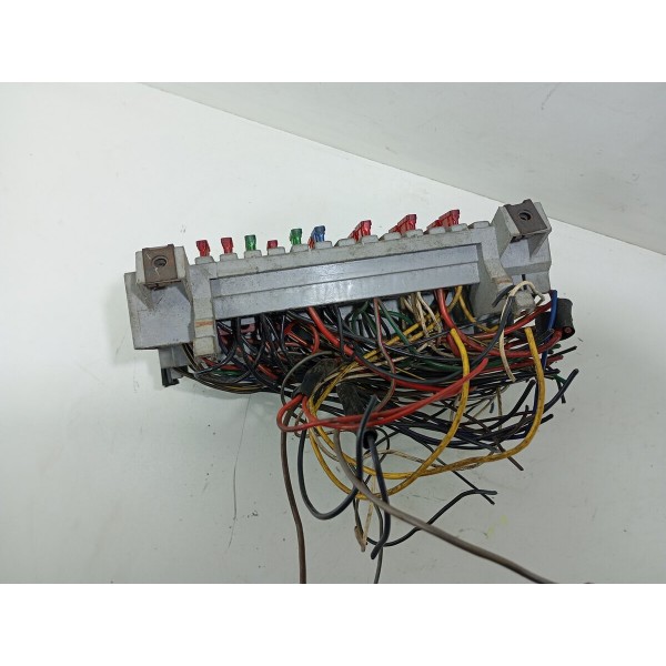 Caixa Fusível Gm Corsa Celta 1.0 1.6 8v 1994  2006