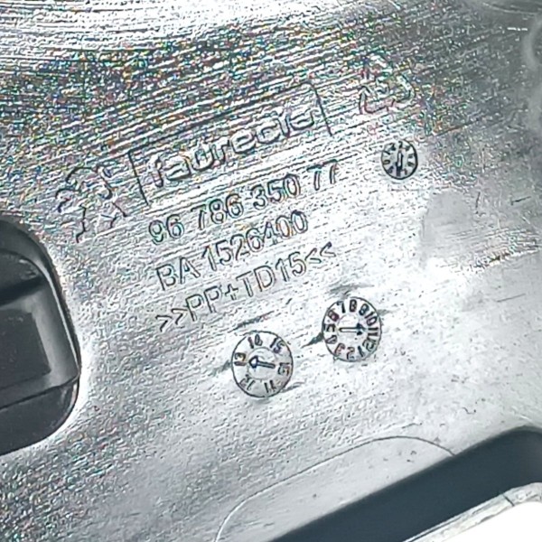 Moldura Inferior Coluna Direção Peugeot 208 2013 A 2020