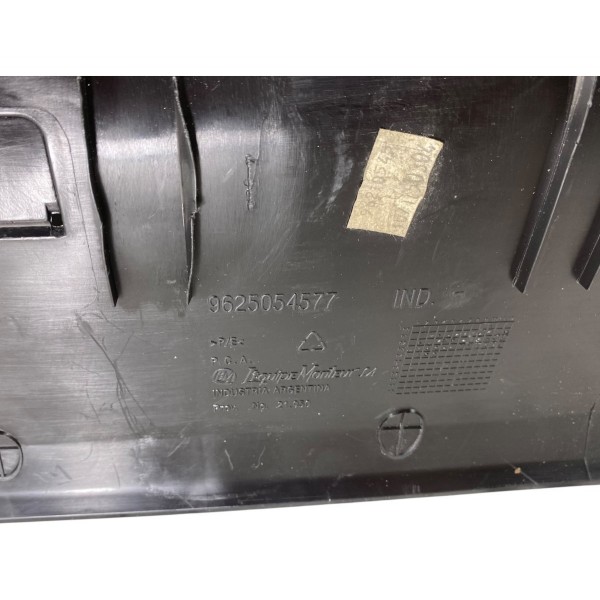 Acabamento Tampa Traseira Peugeot 206 2000 2001 A 2010