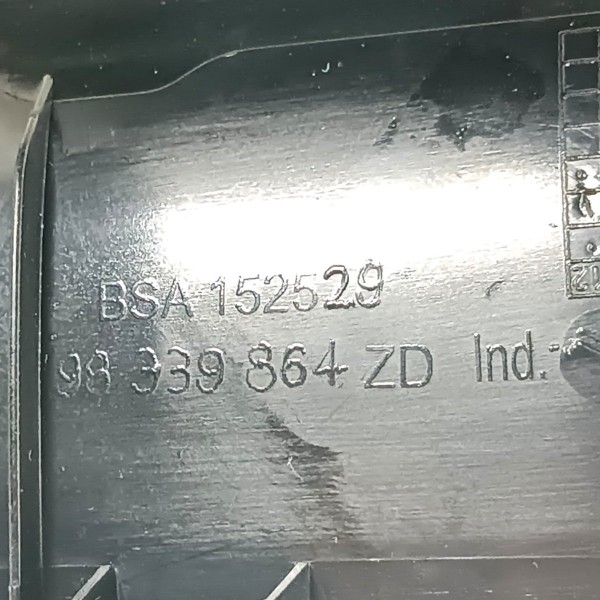 Moldura Painel Central C/difusor Ar Peugeot 208 2008 2014 20