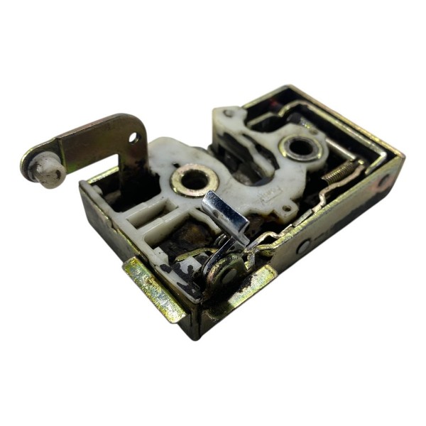Fechadura Porta Traseira Ld Pas Vw Santana 2.0 1987 A 1999