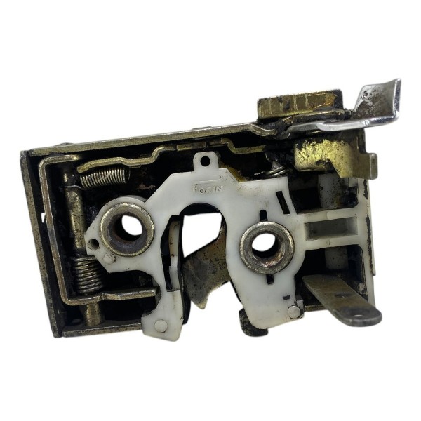 Fechadura Porta Diant. Dir. Vw Santana 4p Sedan 1997 A 2000