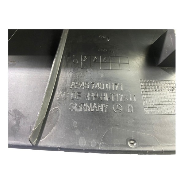 Acabamento Porta Malas Esq. Mercedes A200 B200 2013 A 2015